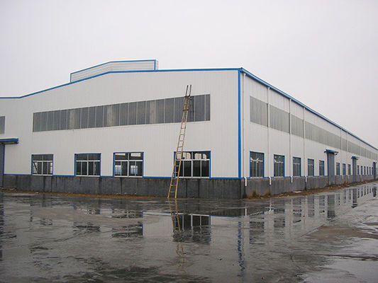 Edifício pré-fabricado para uso comercial e industrial