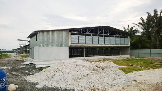 AiSi ASTM Aço Casa de aves Estrutura de aço Casa de frango personalizada
